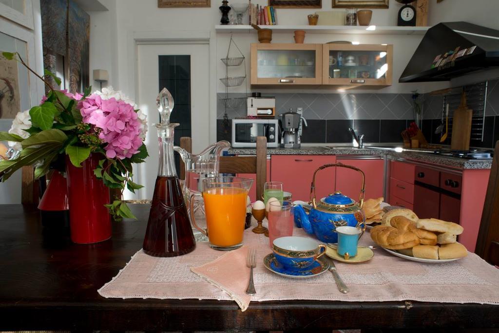 Al Giardino Degli Artisti Bed & Breakfast Кайро Монтеноте Екстериор снимка
