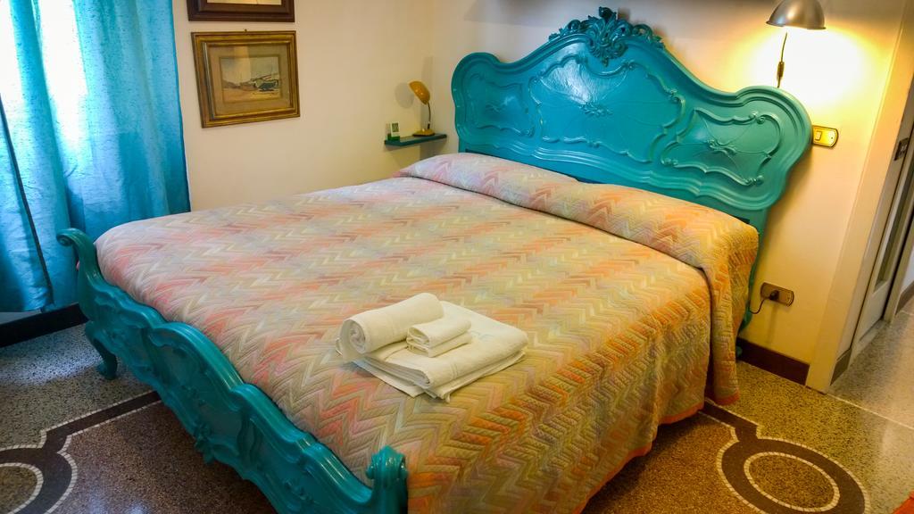 Al Giardino Degli Artisti Bed & Breakfast Кайро Монтеноте Екстериор снимка