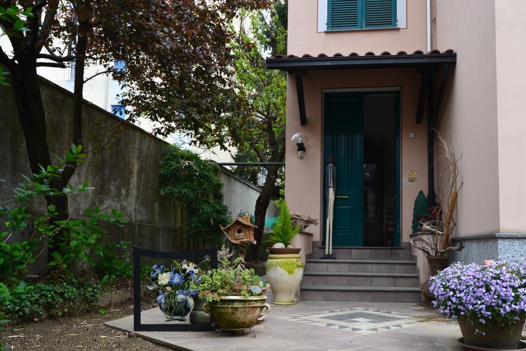 Al Giardino Degli Artisti Bed & Breakfast Кайро Монтеноте Екстериор снимка