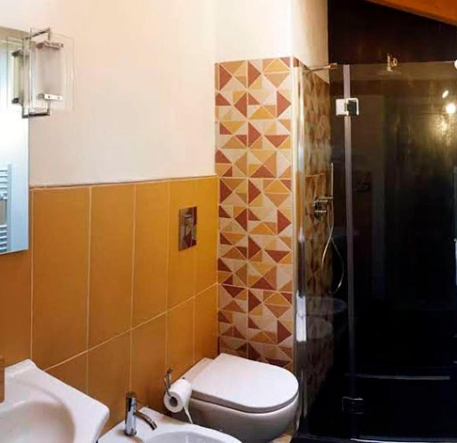 Al Giardino Degli Artisti Bed & Breakfast Кайро Монтеноте Екстериор снимка