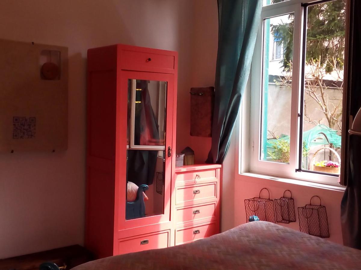 Al Giardino Degli Artisti Bed & Breakfast Кайро Монтеноте Екстериор снимка